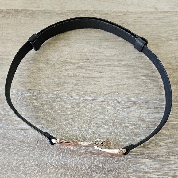 Chico's Black Leather Slide Adjustable Rose Gold Tone Hardware Belt Medium/Large - Picture 3 of 6